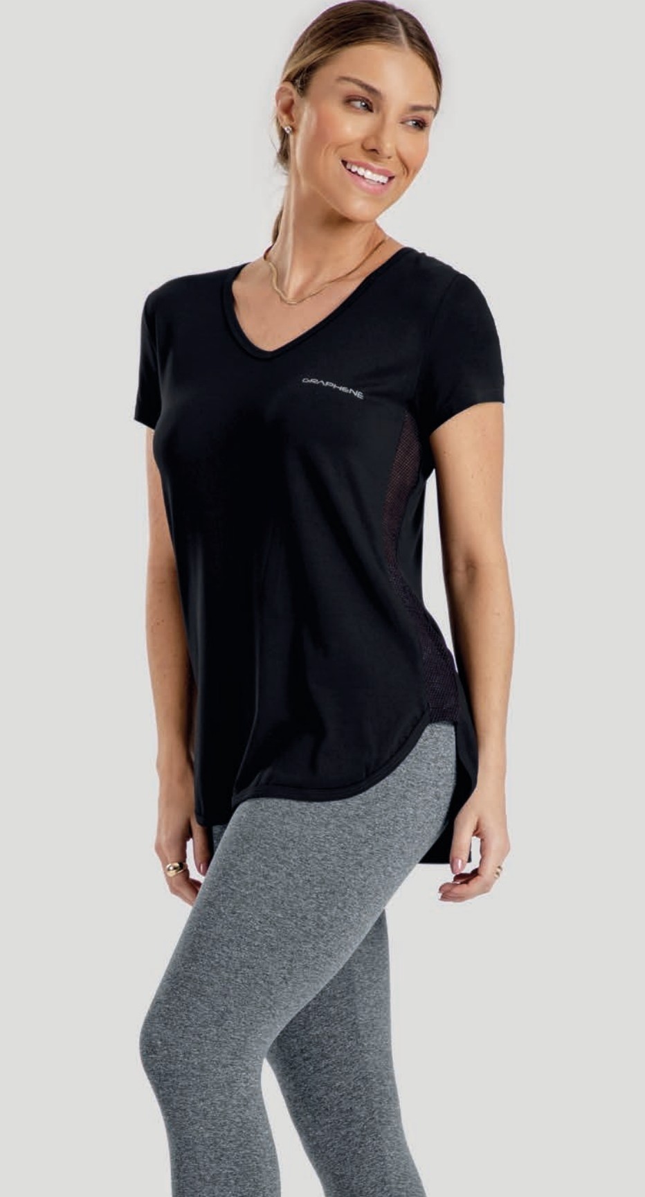 BLUSA EM MALHA VISCOSE COM RECORTE TELA, MANGA CURTA