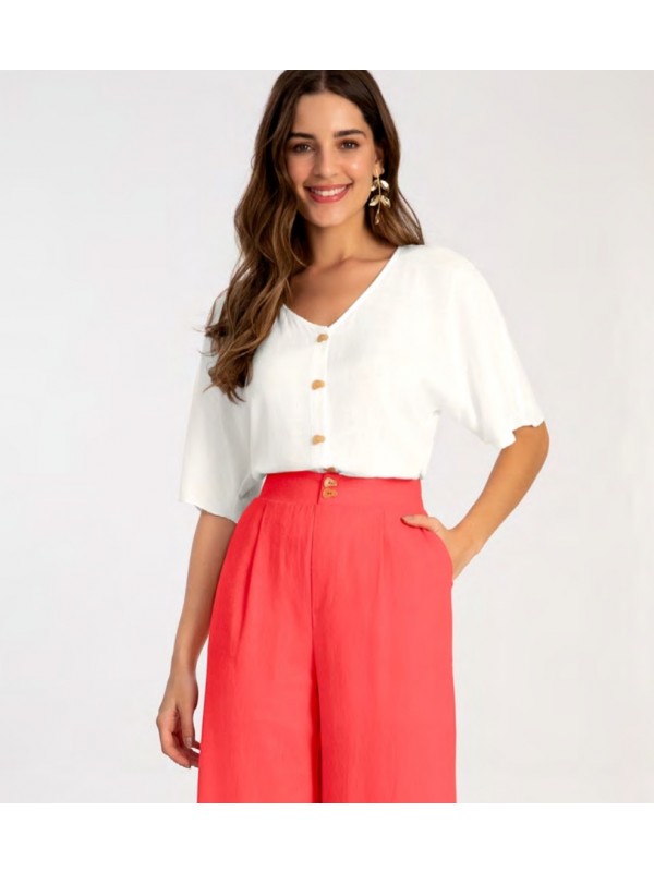 CAMISA MANGA CURTA EM VISCOSE COM DECOTE V