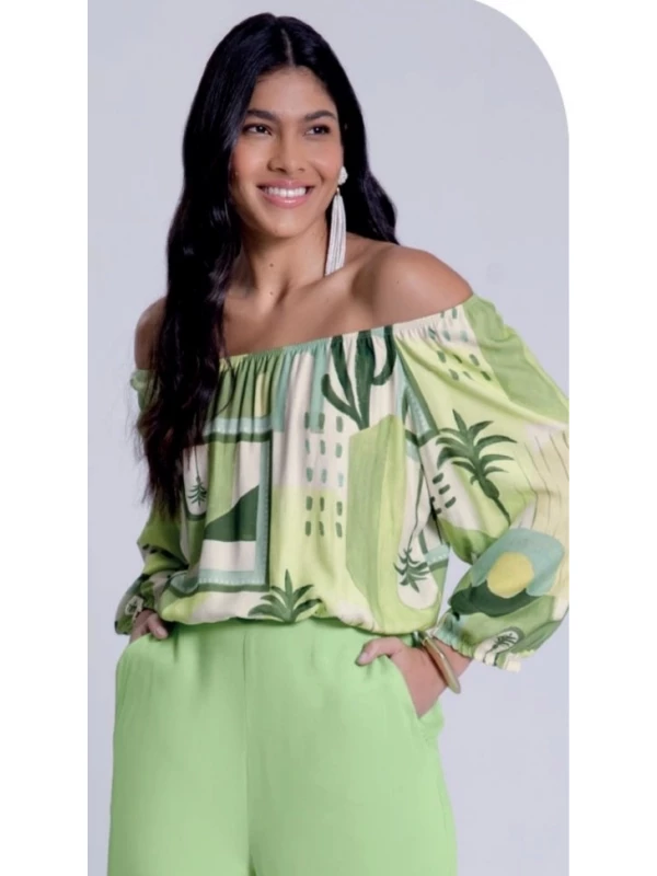 .  Blusa Ombro a Ombro em Viscose Estampada