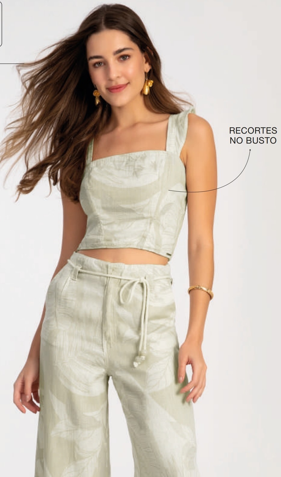 BLUSA SARJA CROPPED ESTAMPADA COM DECOTE QUADRADO