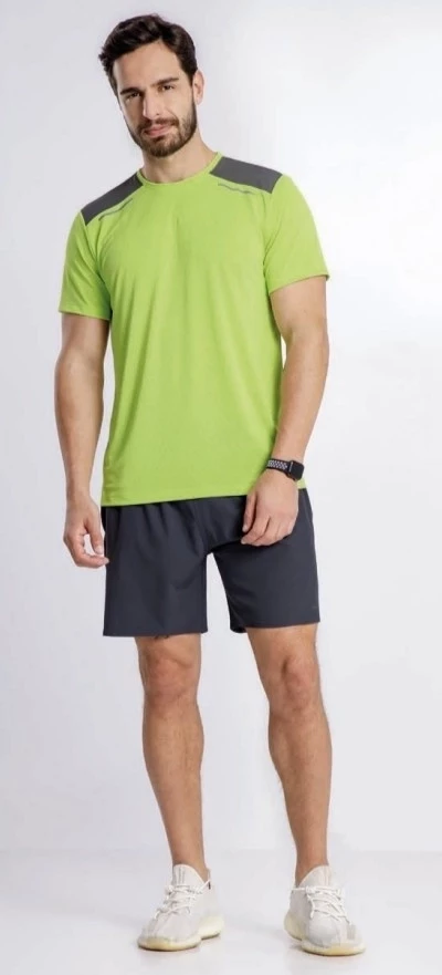 . Camiseta Masculina em Malha Poliamida com Recorte Ombros